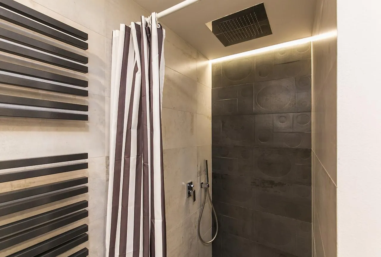 Wishlist Prague Residences - Palace Dlouha アパート